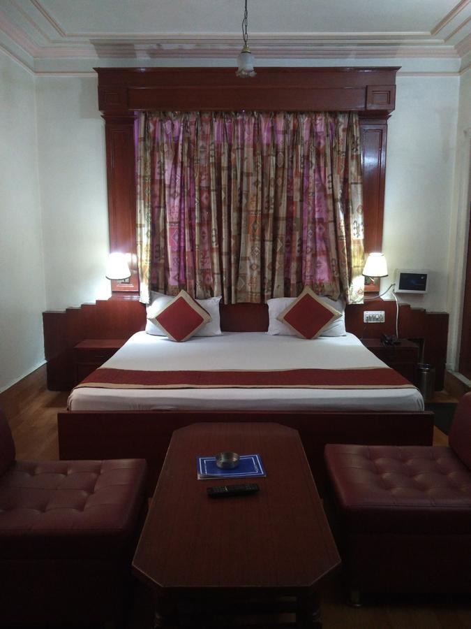 Hotel Savoy - Since 1951 Τζαϊπούρ Εξωτερικό φωτογραφία
